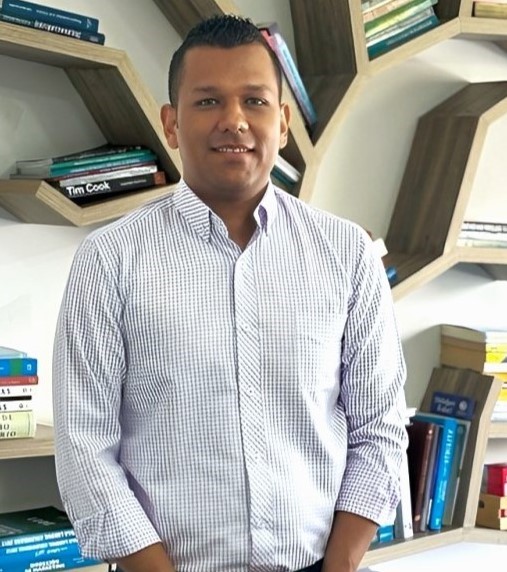 JULIÁN ALZATE MARULANDA